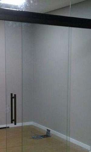 Divisória de sala comercial em vidro Divisória de sala comercial em vidro