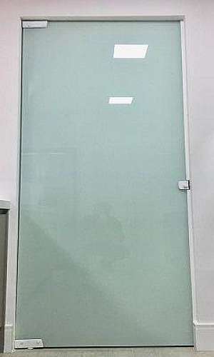 Divisória de vidro cozinha e lavanderia Divisória de vidro cozinha e lavanderia