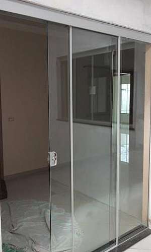 Portas de vidros temperados  Portas de vidros temperados